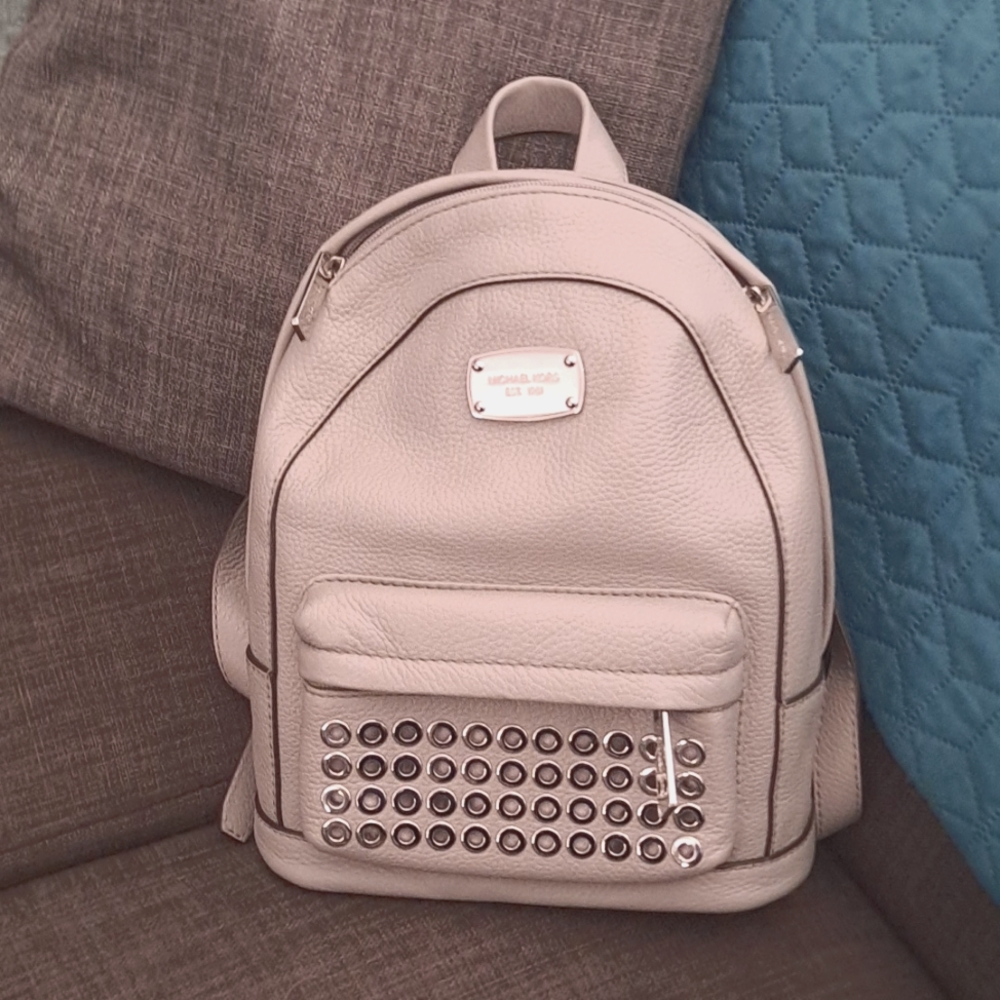 Nwot Very soft Grey Studded Michael Kors Little Backpack 🎒 😍